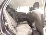 コンパクトカーにもかかわらず、意外とゆったりお乗りいただけます。