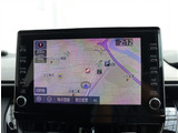 『1台』のお車に対して、3名体制で日々議論を重ね仕入れを行っております。