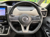 【ステアリングスイッチ】運転中、前方から目線をそらすことなく、オーディオ等の操作が可能な便利機能!安心&快適なドライブを演出してくれます♪