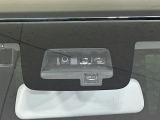 【スズキ セーフティサポート】走行中に前方の車両等を認識し、衝突しそうな時は警報とブレーキで衝突回避と被害軽減をアシスト。より安全にドライブをお楽しみいただけます。