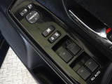 電動格納式ドアミラー・パワーウインドウを装備しています。