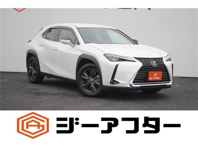 UX 200 バージョンC ワンオーナー 純正10.3インチナビ