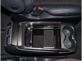 お車の取扱説明書・メンテナンスノート(記録簿)もございます。トヨタのディーラーで安心を買って下さい。当社は無理な勧誘は致しません。まずはお客様からのお問い合わせを心よりお待ちしております。