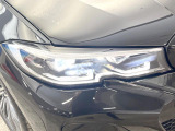●LEDヘッドライト:夜間走行時も良好な視界を確保し安心して運転できる高輝度LEDヘッドライトを装備!点灯速度が早く、消費電力も抑えられています。