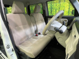 運転席シート廻りは使用感も少なく、良好な状態となっています。丁寧に使われていたことがよくわかりますね。