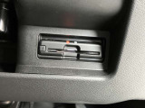 ETCを装備。これで高速道路の料金所もノーストレス。ノンストップで通過します。