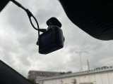 事故などのときに、証拠となるドライブレコーダー付いてます