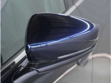 【ドアミラーウインカー】格好良さだけではなく対向車両からの視認性もよく安全に走行する為の安全装備のひとつです。