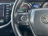 ステアリングリモコンです。運転中もハンドルから手を離すことなく音量のアップダウンが可能!