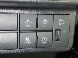 アイドリングストップ機能がついているので、停車時にエンジンを止めて燃料消費を抑えます。環境にもお財布に優しいですね♪