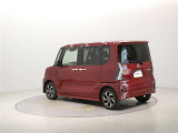 ご覧の車両以外にも多数のU-Carを展示販売しております。