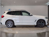 ご納車後も全国約200拠店のBMW正規ディーラーサービス工場にて保証対応いたします。お近くのBMW正規ディーラーをご案内の上、アフターメンテナンスをお受け頂けますので、安心してお乗りいただけます!!