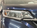LEDヘッドライトは、点灯の瞬間から最大光量を発揮し、突然暗くなるトンネルなどでの安定感を高めます。