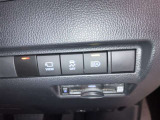 運転席の操作でオートスライドドアが開閉します!同乗者に優しく!とっても便利な機能です!