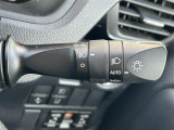 【オートライト(AUTO)】外の明るさをシステムが感知して、自動でヘッドライトが点灯します!ヘッドライトをつけ忘れを防ぐ便利機能です。