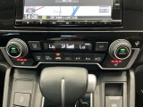 Wエアコン付きです!運転席・助手席それぞれ快適な車内でお過ごしいただけます。寒い時期には嬉しいシートヒーター付きです!