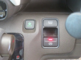 オートマチックブレーキホールド☆停車時にブレーキペダルを踏み続けなくても、自動的にブレーキを保持する機能です☆信号待ちなど快適です☆