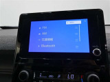 純正ナビを装備。タッチパネル式で使いやすく、お出かけもラクラクです。