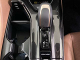 シフトの切り替えを電動で行うエレクトロシフトマチックを採用しており軽い力でシフトチェンジ操作が可能です。