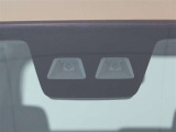サポカーは、高齢運転者を含めたすべてのドライバーによる交通事故の発生防止・被害軽減対策の一環として、国が推奨する新しい自動車安全コンセプトです。詳しくは販売店スタッフまでおたずねください。