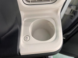 ホッとカップホルダーつき  ちょうどいい温度で保温してくれる機能です♪