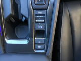 Honda パーキングパイロット搭載。カメラとソナーで駐車スペースを検知し、ハンドル・加減速・シフト操作を自動でアシスト。駐車が苦手な方や狭い駐車場でも安心の先進支援機能です。