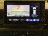 バックでの車庫入れも安心です! リアカメラが付いているバックモニター付のナビを装備しております。バンパーについているソナーや、操作線もついており距離感も画面から確認できます。