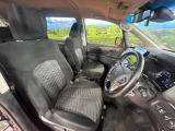 運転席シート廻りは使用感も少なく、良好な状態となっています。丁寧に使われていたことがよくわかりますね。