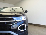 ☆『LEDマトリックスヘッドライト&rdquo;IQ.LIGHT&rdquo;』:フロントカメラで対向車・先行車を検知しマトリックスモジュールに搭載されたLEDを個別に制御する事で幻惑を最小限、照射エリアを最大限に確保☆