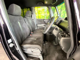 運転席シート廻りは使用感も少なく、良好な状態となっています。丁寧に使われていたことがよくわかりますね。