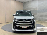 お車購入のポイントとなるフロントマスクです。上質で迫力あるデザインですね☆☆