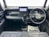 ドライバー目線の画像です。室内や視界もとても広いため運転しやすいですよ。ぜひご来店の際はお掛け下さい。