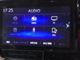 フルセグテレビ搭載。DVD・CD再生・SDカードに対応しています。