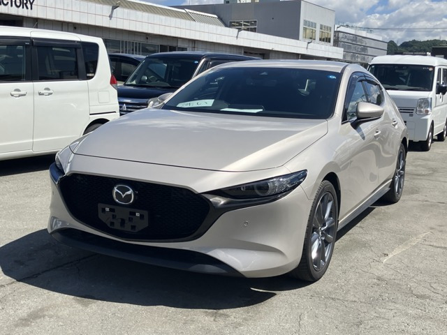 MAZDA3セダン 1.8 XD プロアクティブ ツーリング セレクション 4WD