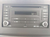 日産純正ディーラーオプションの●CD一体AM/FM電子チューナーラジオ付きとなります。