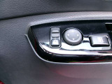 ドアミラーの鏡面の調節、格納は運転席からすべて操作できます!