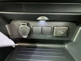 シガーソケット用の充電器が使用可能です!