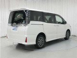 ヴォクシー 2.0 ZS 煌II 4WD 