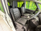 運転席シート廻りは使用感も少なく、良好な状態となっています。丁寧に使われていたことがよくわかりますね。