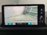バックモニター付きで、車庫入れやバック時の後方確認をサポート。