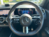 握りやすいハンドルの形状をしておりますので、お客様の運転をサポートしてくれます!