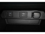 USB端子ソケット装備!アクセサリーDC12Vソケット装備!
