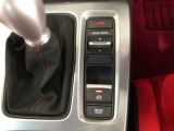 【電動パーキングブレーキ・ブレーキホールド】簡単なボタン操作で、毎日の運転が快適になります♪