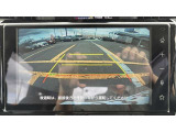 バックガイドモニターで、後方を確認しながら安心して駐車することができます。運転初心者も熟練者も必須の機能ですよ!