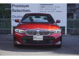 BMWの代名詞の【キドニーグリル】グリルが腎臓のように見えるので【キドニー】と呼ばれるようになりました。一目見ただけでBMWであると認識できる確固たるアイコンとして存在感を放ちます。