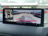 全方位モニターつきで駐車も安心!