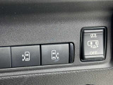 ハンズフリー両側オートスライドドアで手荷物いっぱいでも楽々開閉可能です