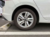 右後ろです。タイヤは当社指定の新品タイヤを納車時に装着します