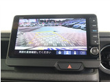お車選びをお楽しみ頂けるよう、在庫車の展示スペースを十分に確保しております。