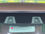 【スズキ セーフティサポート】走行中に前方の車両等を認識し、衝突しそうな時は警報とブレーキで衝突回避と被害軽減をアシスト。より安全にドライブをお楽しみいただけます。